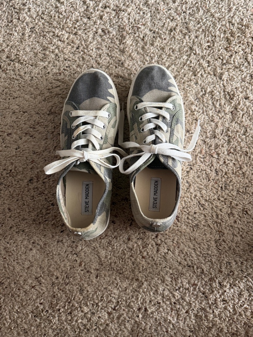 Steve Madden Camo Canvas Lace-Up Sneakers in Green and Tan